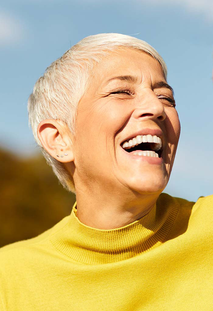 Permanent vs traditional denture comparison